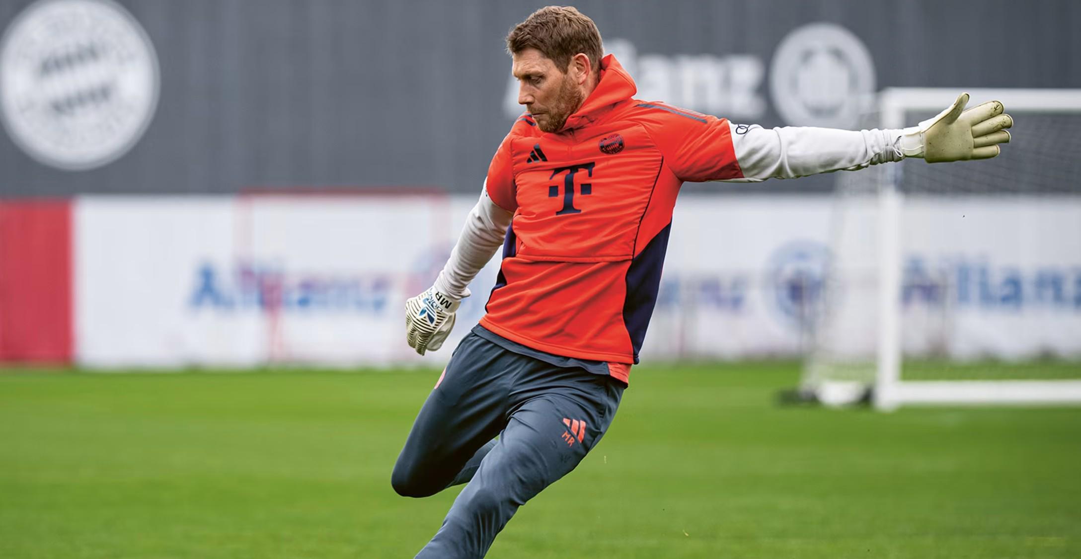 九游体育足球赛程-拜仁门将教练：乌尔比希有潜力，他能胜任与诺伊尔类似的踢法